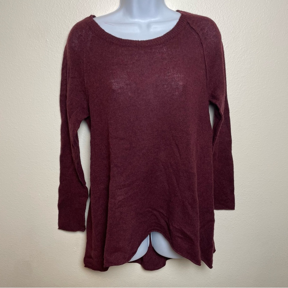 Subtle Luxury 100% Cashmere Knit Sweater Wine Color Crew Neck